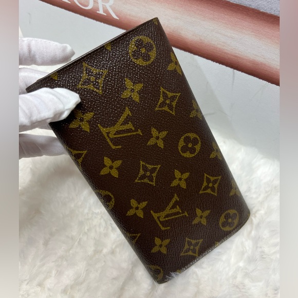 LOUIS VUITTON- MI0941 Monogram Canvas Full Wallet - Picture 10 of 10